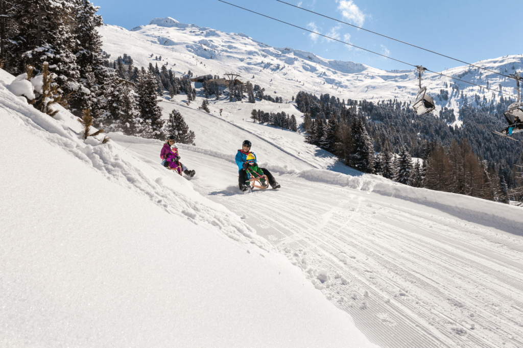 Apart Alp Line Imst Mils Tirol Urlaub Winter Rodeln 003